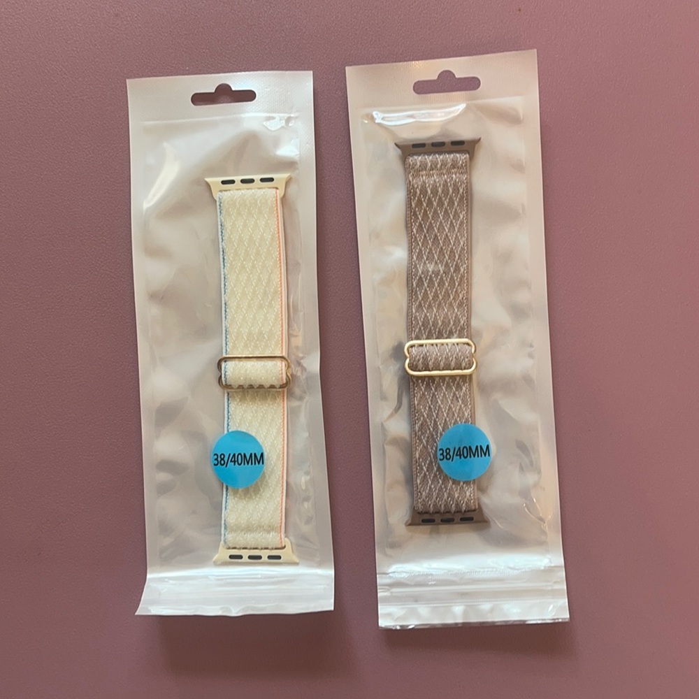 2 Apple Watch Straps 💖💕